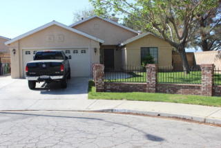 2500 Garnet Ln, Lancaster, CA 93535-5646