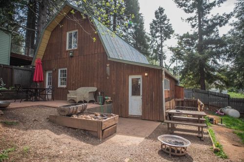 6295 Placer St, Virner, CA 95634-9388