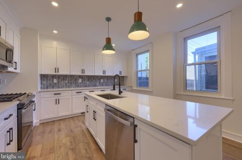 21 Mary St, Lancaster PA  17603-3424 exterior