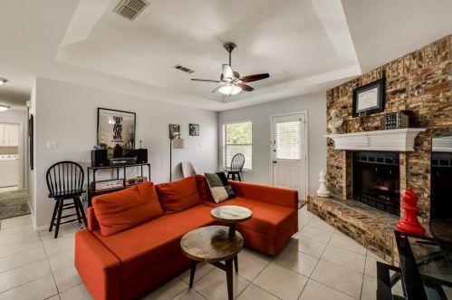 5924 Fair Wind St, Fort Worth TX  76135-2014 exterior