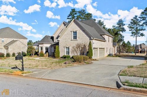 1805 Schofield Dr, Hampton, GA 30228-6092