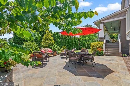 8409 Grove St, Silver Spring MD 20910-4761 exterior