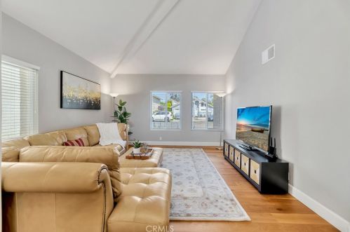 22 Delamesa, Irvine CA  92620-1838 exterior