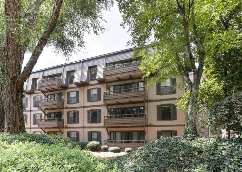 1204 Highland Bluff Dr, Atlanta, GA 30339-3268