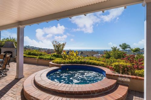 2832 Calle Guadalajara, San Clemente CA  92673-3516 exterior