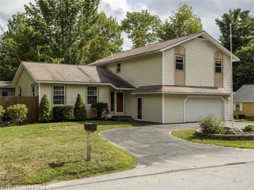 23 Woodside Dr, Lewiston, ME 04240-1620