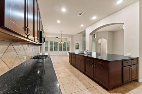 2042 Brodie Ln, Conroe TX  77301-7246 exterior