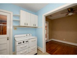 2630 Argonne Ave, Norfolk VA  23509-1732 exterior
