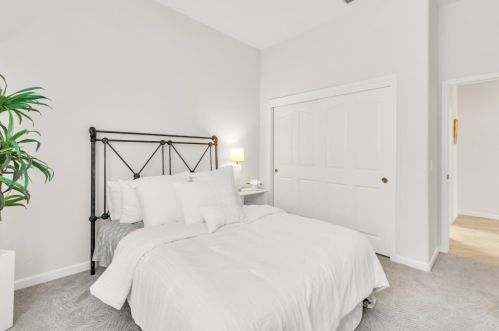 9493 Emerald Cove Ln, Elk Grove CA  95758-3612 exterior
