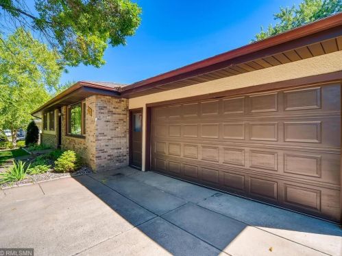 631 17th Ave, Saint Paul MN  55112-6522 exterior