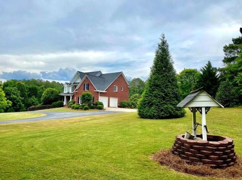 1641 Maxey Rd, Bishop, GA 30621-1251
