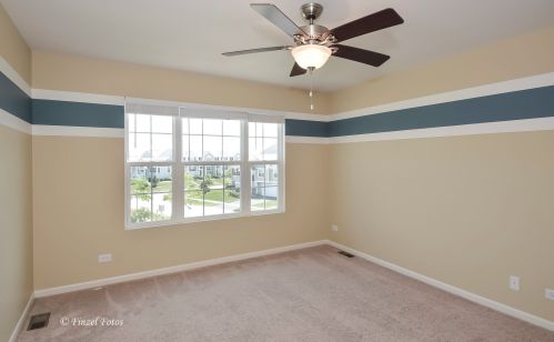 1108 Alta Vista Dr, Pingree Grove IL  60140-2058 exterior