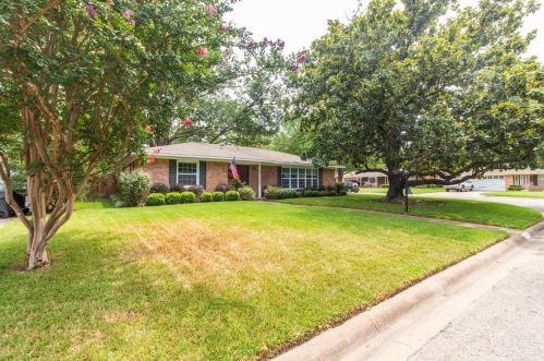 2907 Overlook Cir, Corsicana, TX 75110-3939