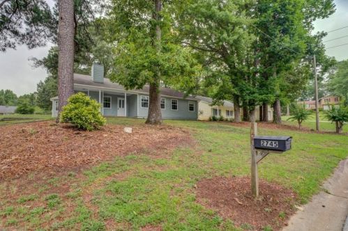 2745 Stanton Woods Dr, Conyers, GA 30094-2672