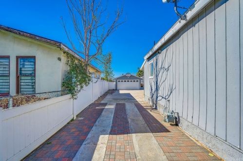 555 Prospect Ave, Riverside, CA 92507-1720