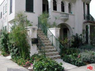 8000 Blackburn Ave, Los Angeles CA  90048-4420 exterior