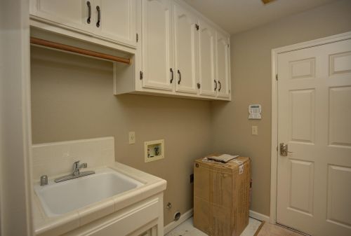 2181 Daubenberger Rd, Turlock CA 95380-9114 exterior