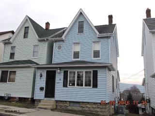 1413 21st Ave, Altoona, PA 16601-3042