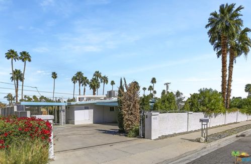 952 Riverside Dr, Palm Springs, CA 92264-8138