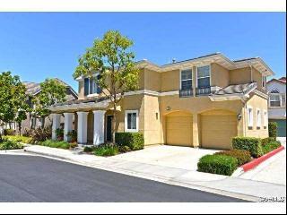 66 Danbury Ln, Irvine, CA 92618-3972