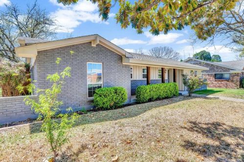 1906 Gross Rd, Dallas TX  75228-4767 exterior