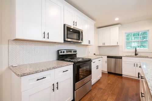 674 Charlotte Pl, Atlanta GA  30318-6375 exterior