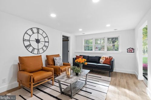 2 Hornor Ln, Princeton NJ  08540-3937 exterior