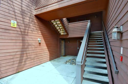 882 Catkin Ct, San Jose, CA 95128-4715