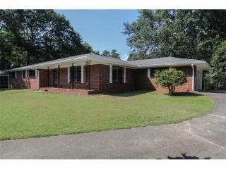 394 Fayetteville Rd, Fairburn, GA 30213-1768
