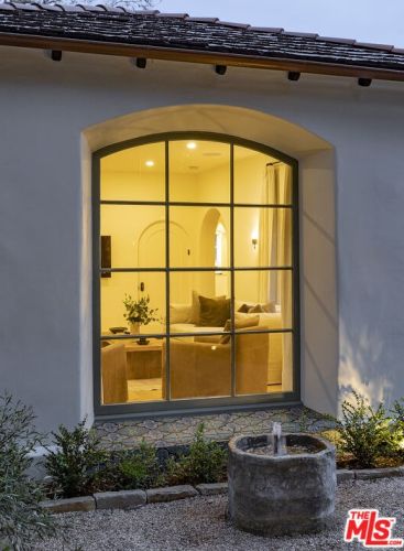 18 Calle Alamo, Santa Barbara CA  93105-2817 exterior