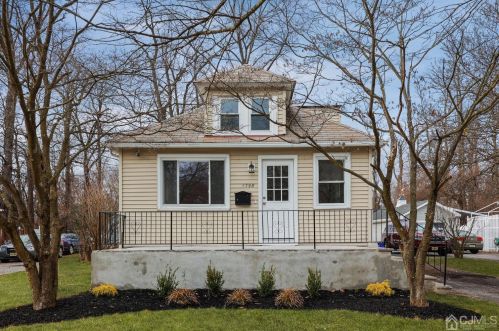 1798 5th St, Piscataway, NJ 08854-1651