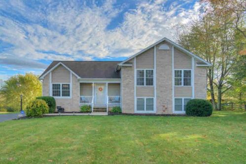 1032 Morehead Ln, Snowville, VA 24301-7181
