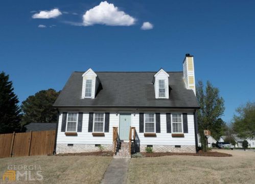 211 Stoney Brook Dr, Carrollton, GA 30116-1805