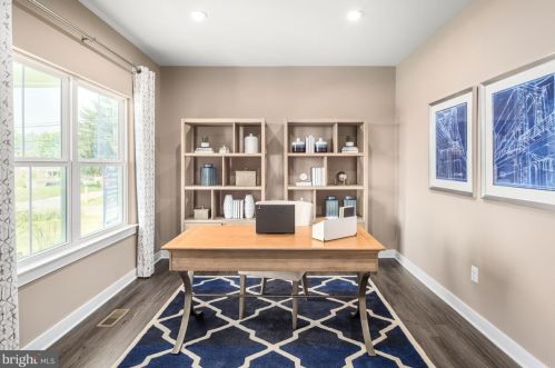 4392 Grandview Rd, Hanover, PA 17331-9753