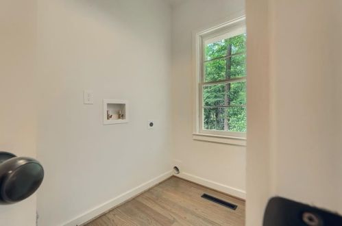 4590 Briarcliff Rd, Atlanta GA  30345-2160 exterior