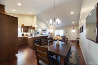 20343 Travelers Pl, Bend, OR 97702-3048