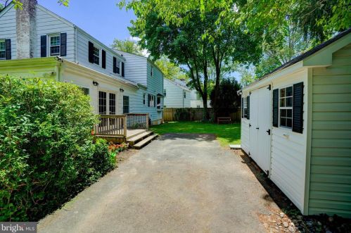 151 Cedar Ln, Princeton NJ  08540-5349 exterior