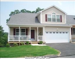 21 Oak Meadow Ln, Torrington CT  06791-1129 exterior