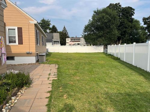 7 Blanchard St, Nashua, NH 03060-4202