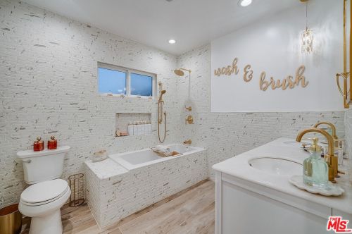 4915 Glencove Ave, Glendale CA 91214-1610 exterior