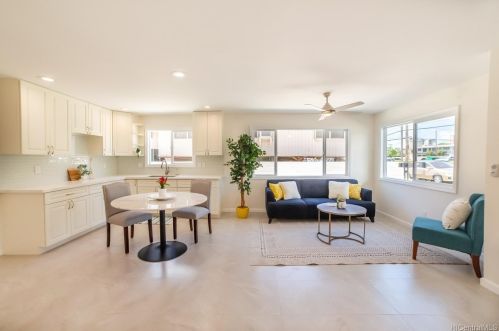 813 Lukepane Ave, Honolulu HI  96816-1014 exterior