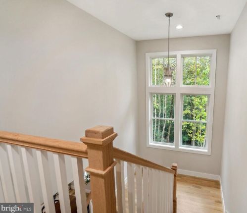 10601 Greenacres Dr, Silver Spring MD 20903-1214 exterior