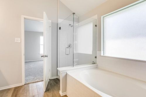 5720 Barrier Reef Dr, Fort Worth TX  76179-7551 exterior