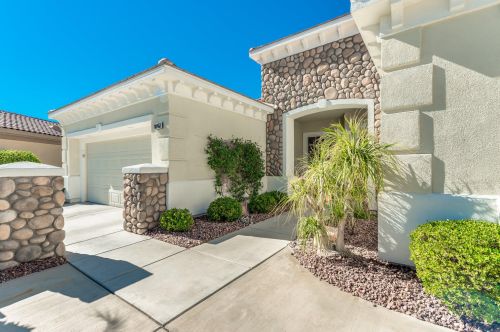 80452 Glen Eagles Ct, Indio, CA 92201-8926