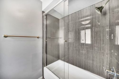 2213 Mantle Ln, Santa Ana CA 92705-7613 exterior