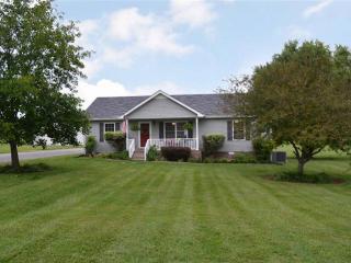 2852 Groves Ln, Portland, TN 37148-8338