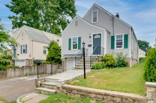 26 Highwood Ave, Norwalk, CT 06850-3613