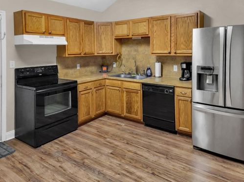 10716 Royal York Dr, Conroe TX  77303-2654 exterior