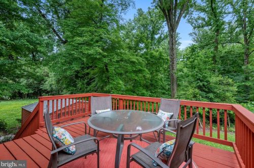 8024 Glenside Dr, Silver Spring MD 20912-7326 exterior