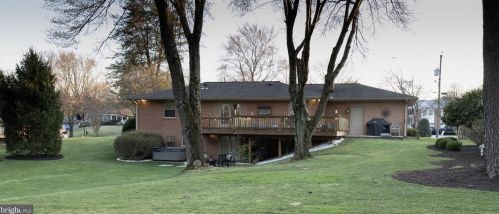 3108 Winifred Dr, Burtonsville, MD 20866-1529